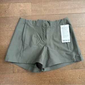 Lululemon Utilitech relaxed-fit high rise short 3.5" - Army Green